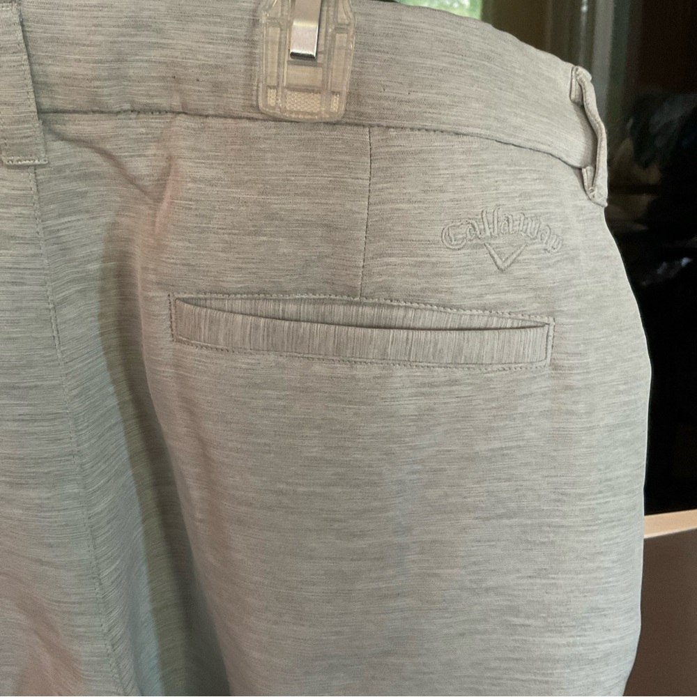 Callaway Grey Light Golf Shorts Men's, pockets, 8.5” inseam, size 34, EUC - Picture 6 of 10